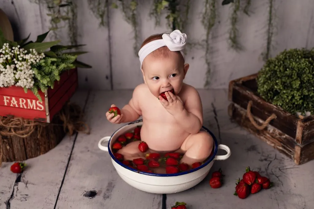 Liana one year 024 web