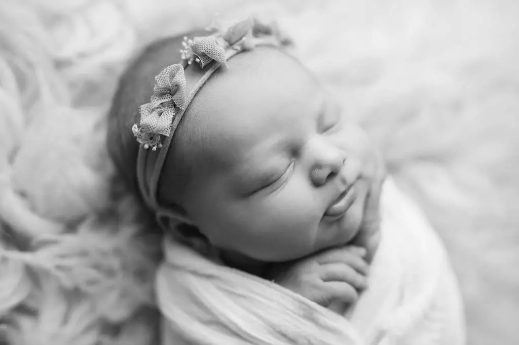 Xanthia 115bwweb